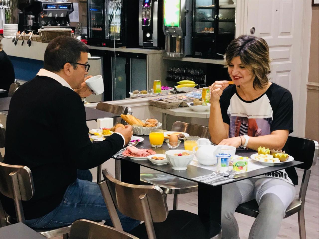 Hotel Cecyl Reims Centre Εξωτερικό φωτογραφία