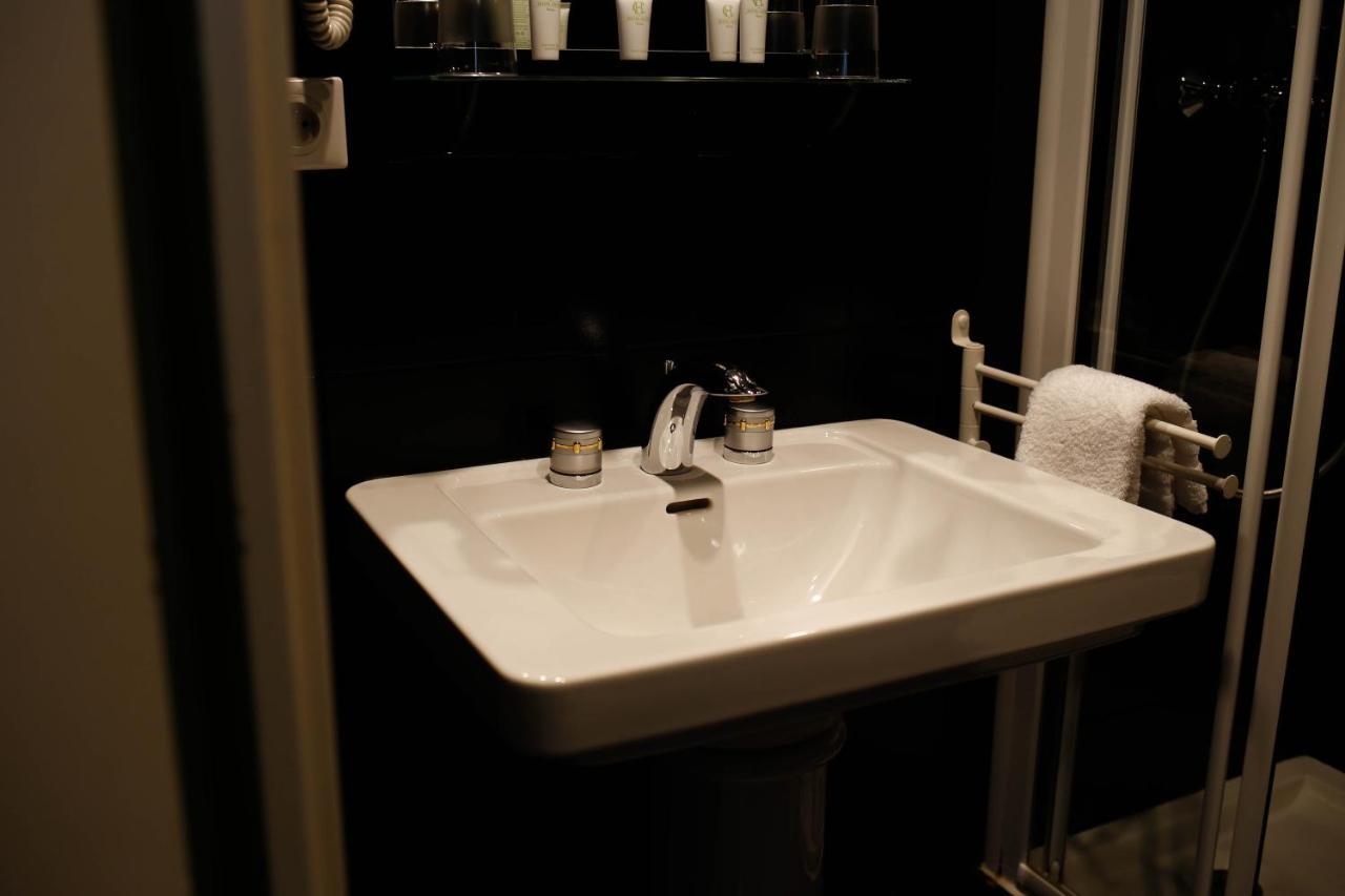 Hotel Cecyl Reims Centre Εξωτερικό φωτογραφία